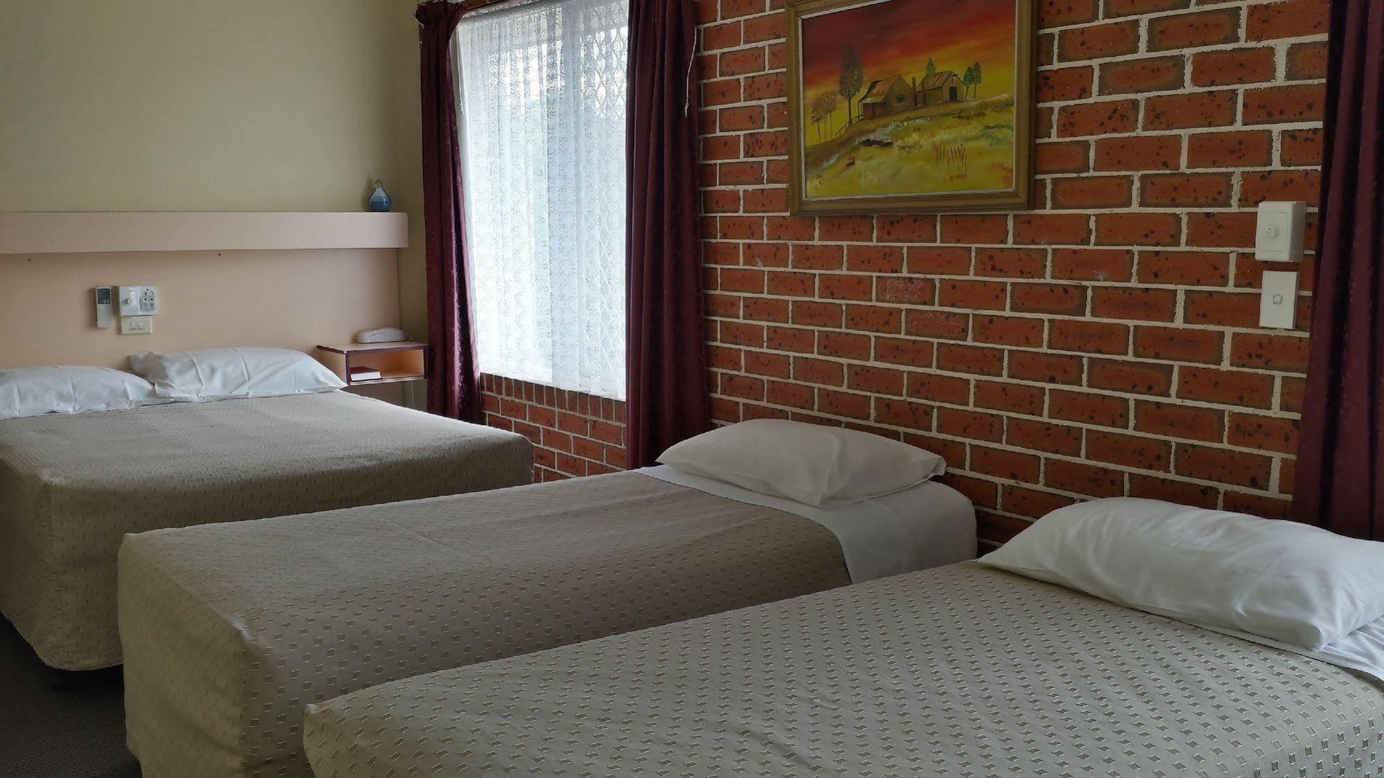 مولومبمبي The Mullum Motel المظهر الخارجي الصورة