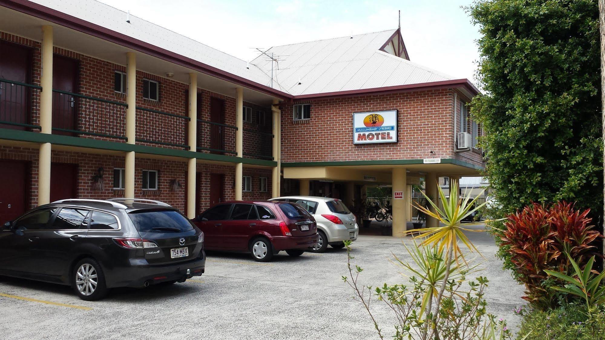 مولومبمبي The Mullum Motel المظهر الخارجي الصورة